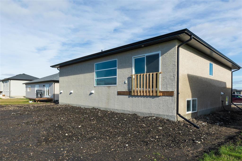 30 Caribou Bay, Steinbach, Manitoba  R5G 0Z3 - Photo 26 - 202606117