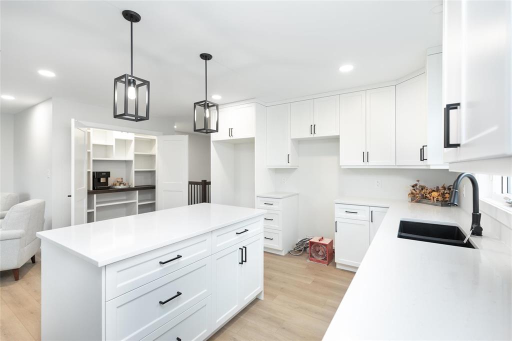 30 Caribou Bay, Steinbach, Manitoba  R5G 0Z3 - Photo 6 - 202606117