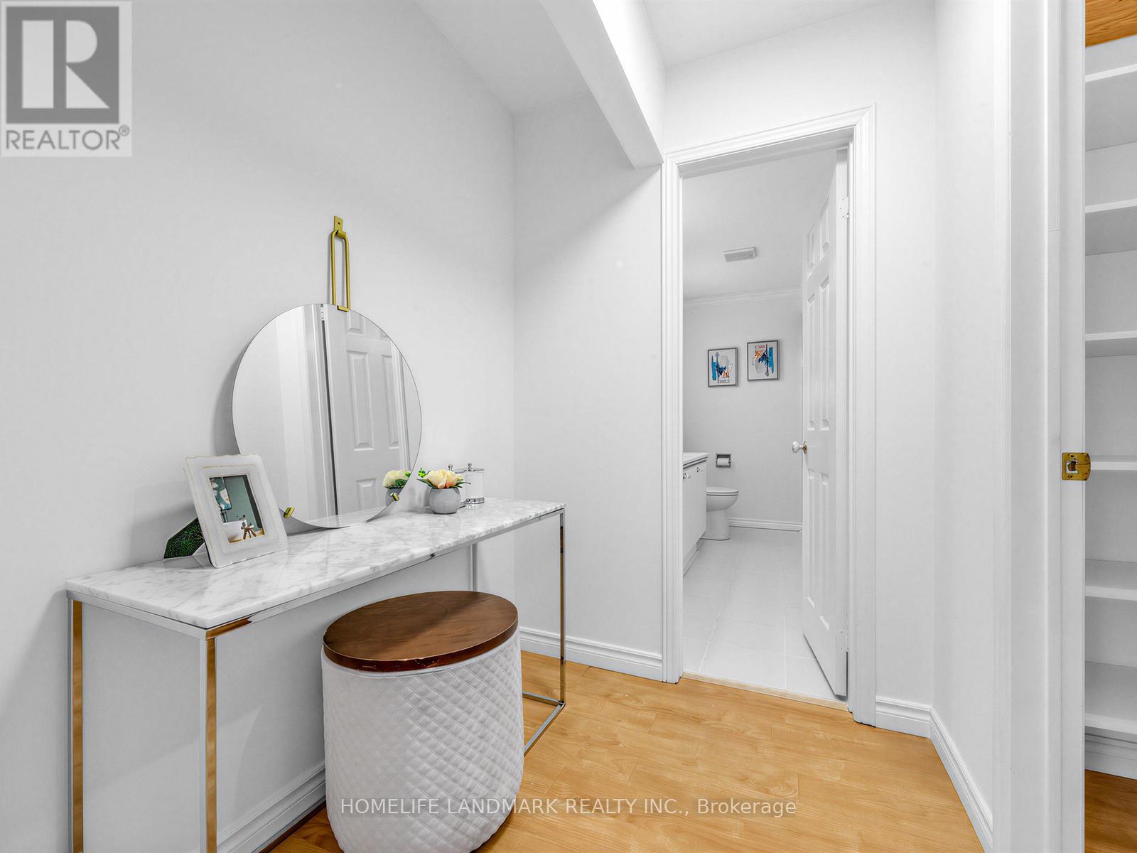 887 College Manor Drive, Newmarket, Ontario  L3Y 8G9 - Photo 15 - N12980712