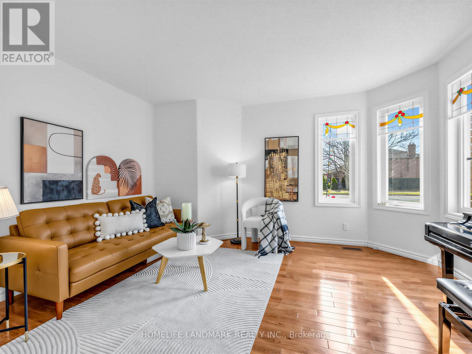 887 College Manor Drive, Newmarket, Ontario  L3Y 8G9 - Photo 6 - N12980712