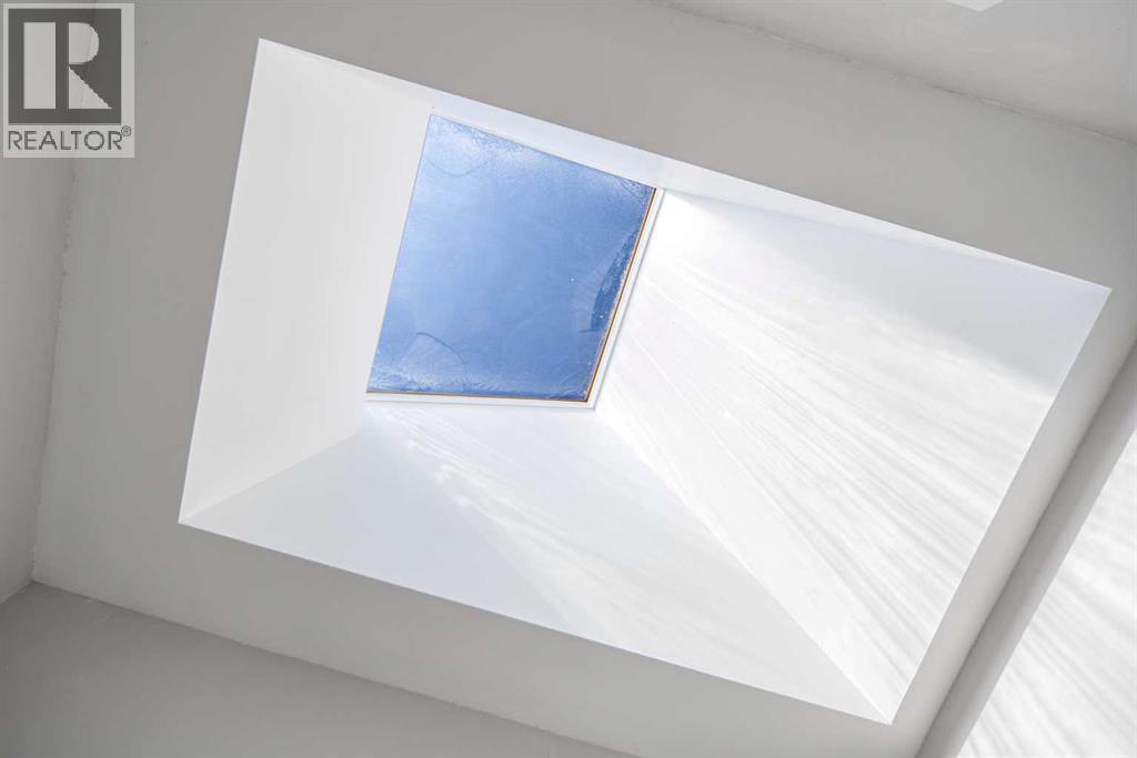 10 Somerset Court SW, Calgary, Alberta  T2Y 3H4 - Photo 22 - A2300388