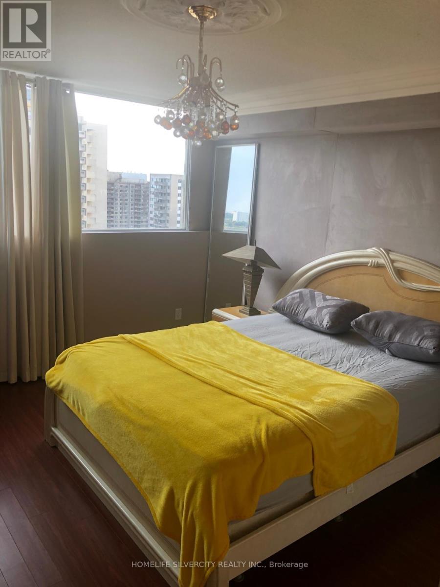 Sph 05 - 3695 Kaneff Crescent, Mississauga, Ontario  L5A 4B6 - Photo 24 - W12982808