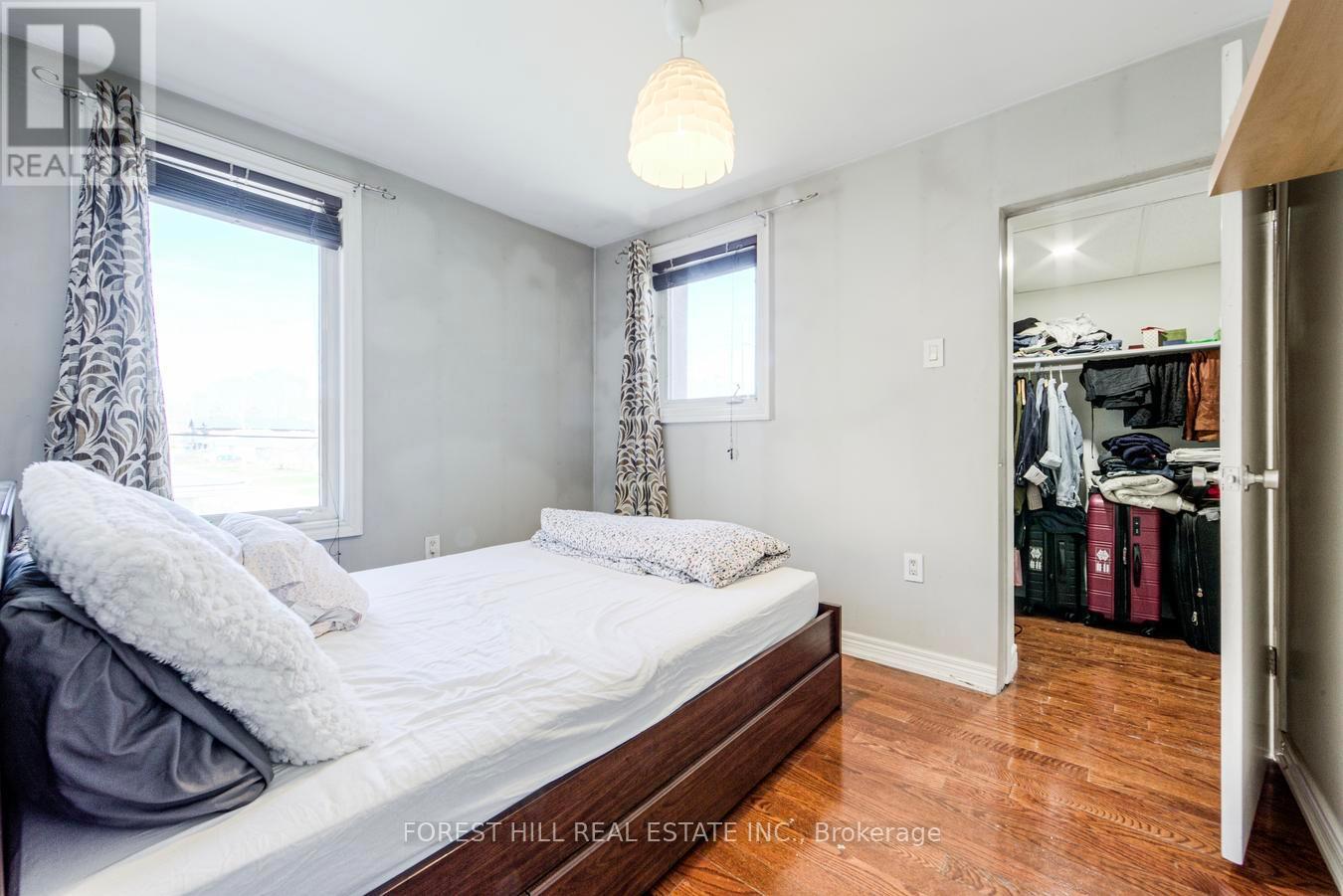 19 Troy Street, Mississauga, Ontario  L5G 1S6 - Photo 28 - W12982814