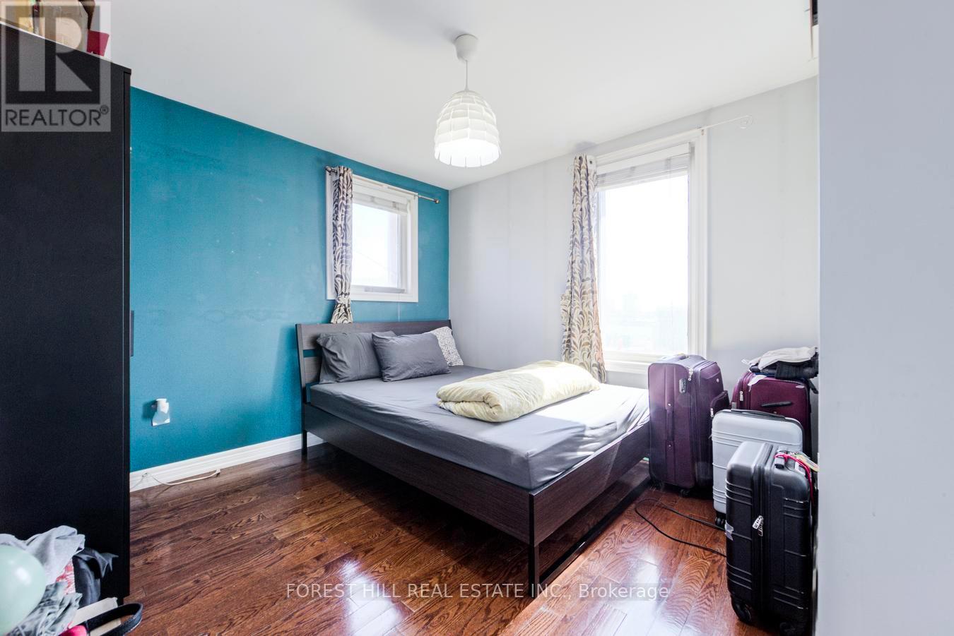 19 Troy Street, Mississauga, Ontario  L5G 1S6 - Photo 29 - W12982814