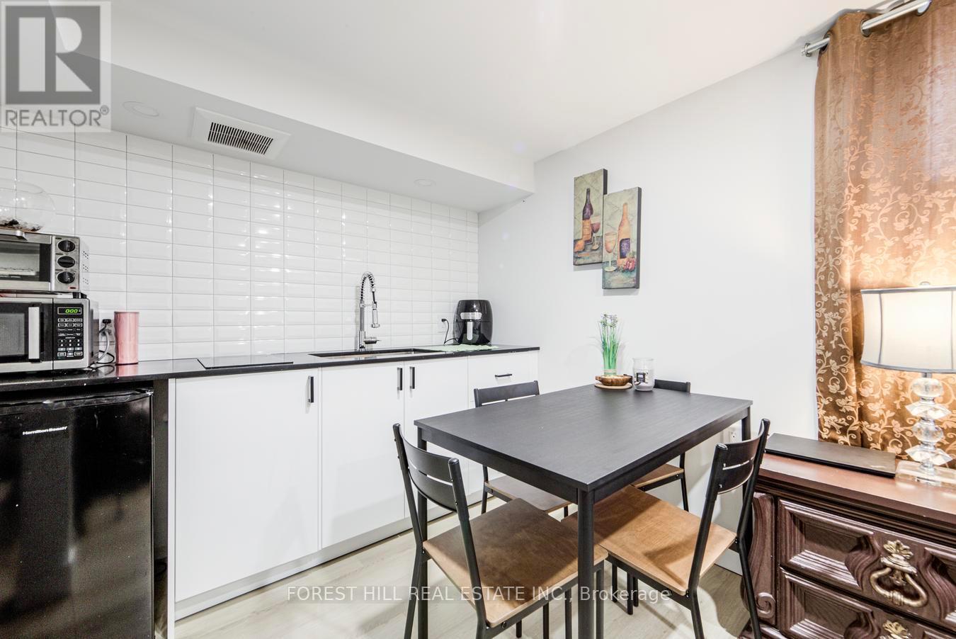 19 Troy Street, Mississauga, Ontario  L5G 1S6 - Photo 41 - W12982814