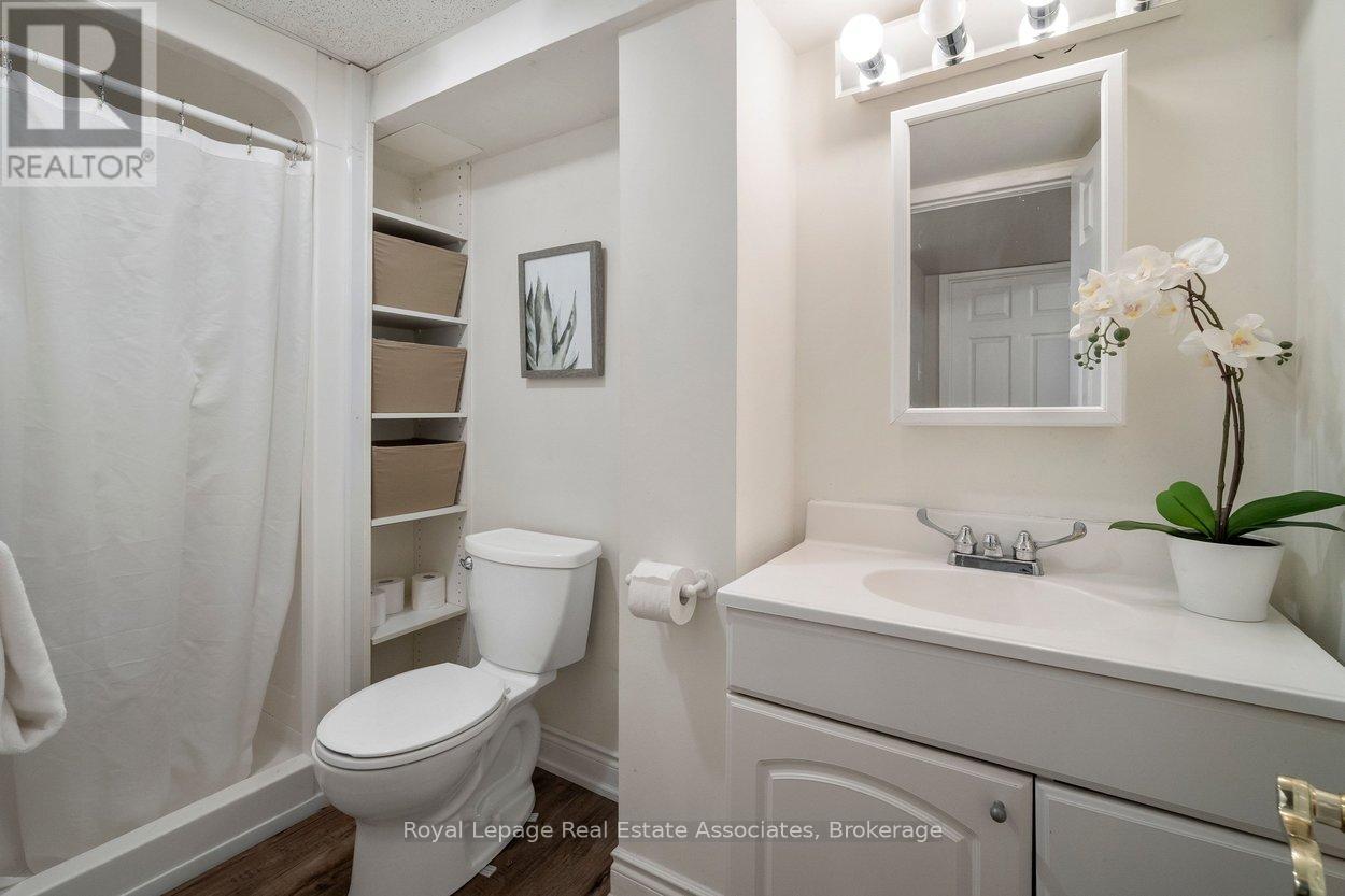 42 Harriet Street, Halton Hills, Ontario  L7G 5W7 - Photo 41 - W12982820