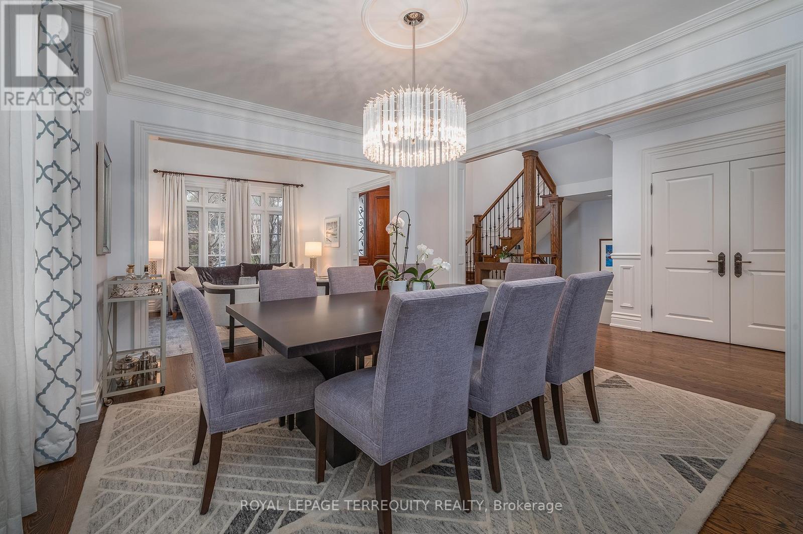 11 Chestnut Hills Parkway, Toronto, Ontario  M9A 3P7 - Photo 13 - W12982828