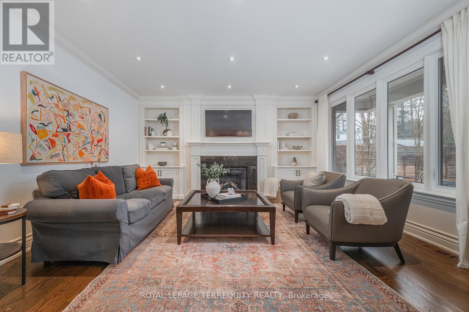 11 Chestnut Hills Parkway, Toronto, Ontario  M9A 3P7 - Photo 18 - W12982828