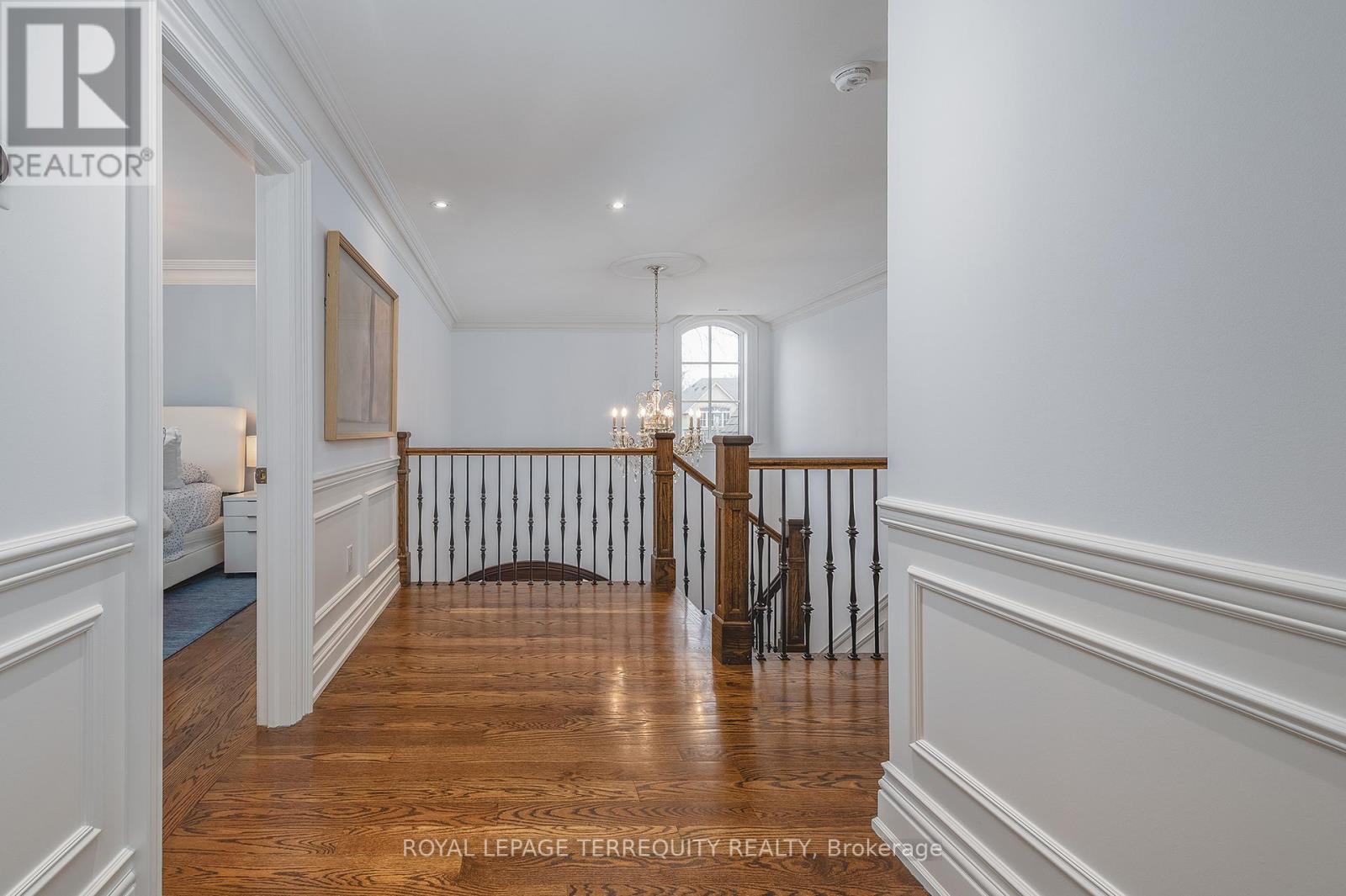 11 Chestnut Hills Parkway, Toronto, Ontario  M9A 3P7 - Photo 24 - W12982828