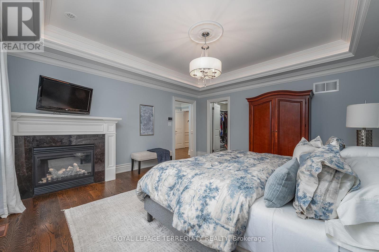 11 Chestnut Hills Parkway, Toronto, Ontario  M9A 3P7 - Photo 26 - W12982828