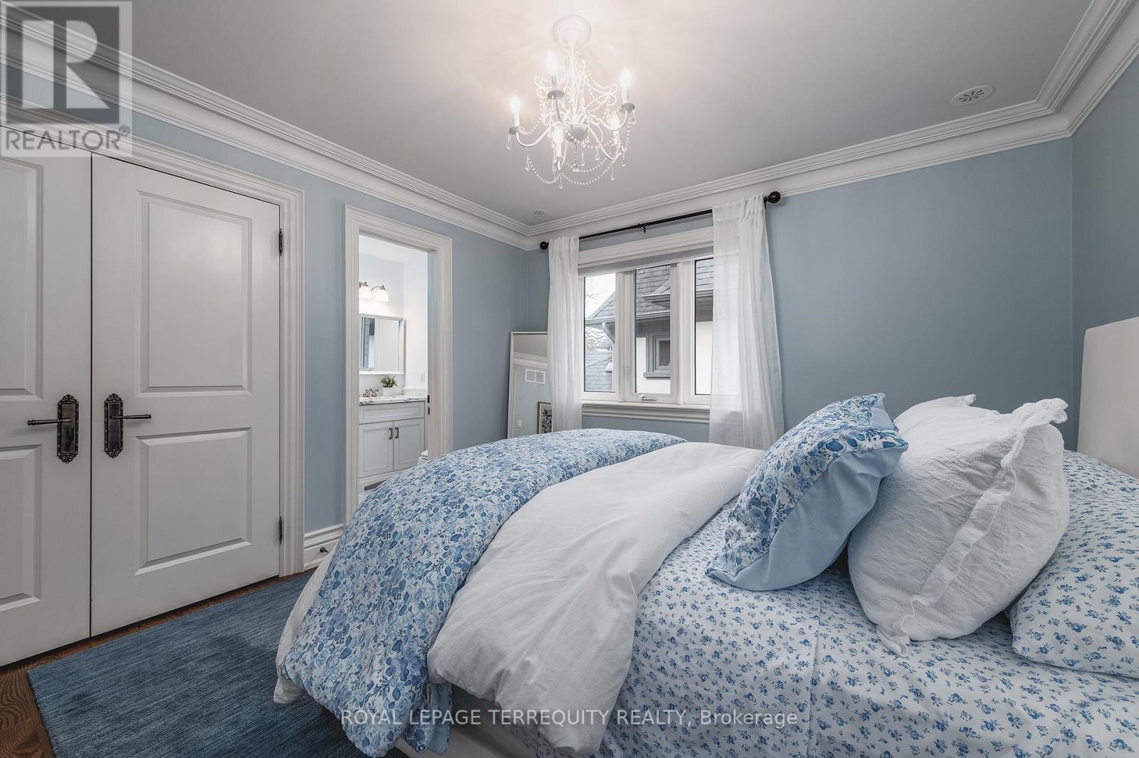 11 Chestnut Hills Parkway, Toronto, Ontario  M9A 3P7 - Photo 30 - W12982828