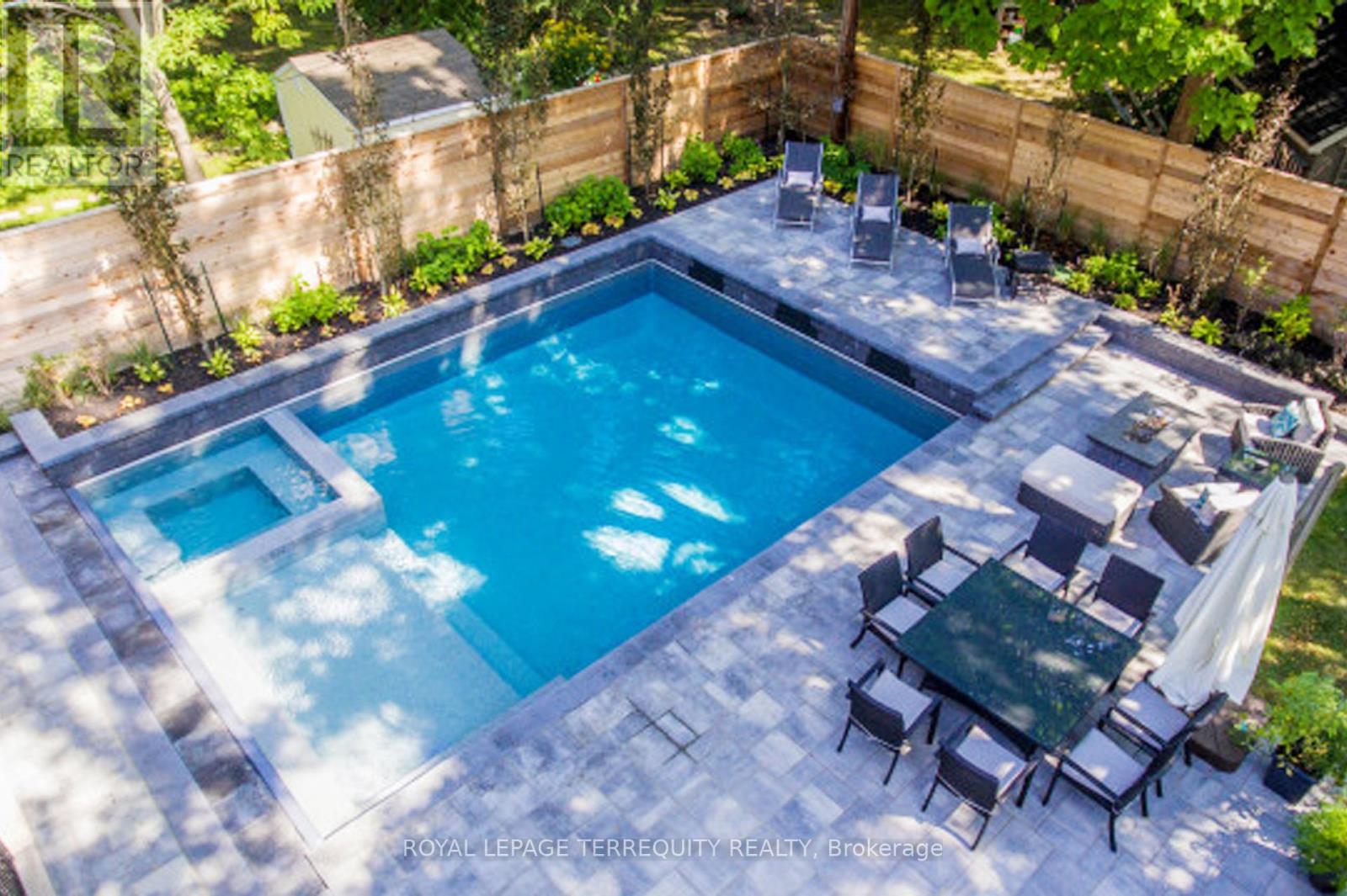 11 Chestnut Hills Parkway, Toronto, Ontario  M9A 3P7 - Photo 50 - W12982828