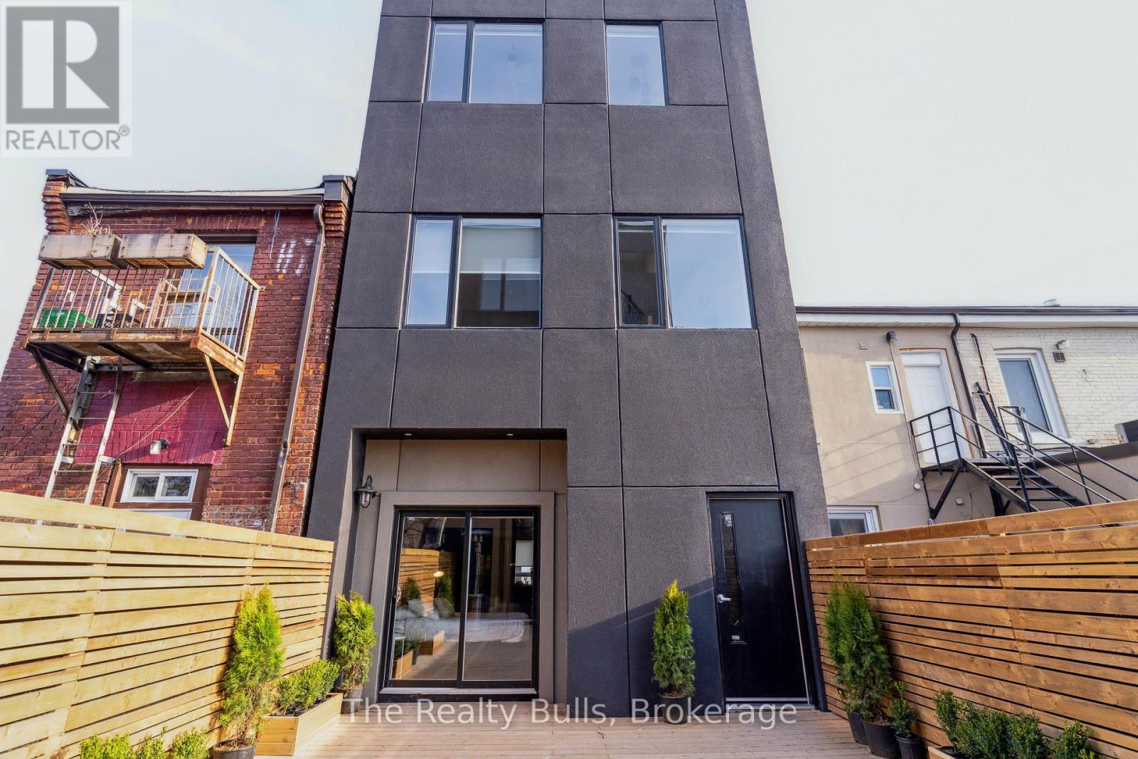 1320 Queen Street W, Toronto, Ontario  M6K 1L4 - Photo 3 - W12982836