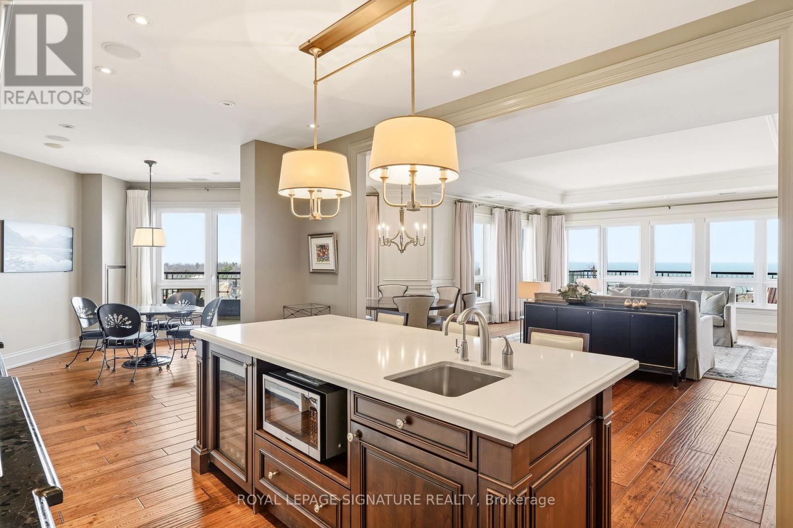 1101 - 111 Forsythe Street, Oakville, Ontario  L6K 3J9 - Photo 24 - W12982856