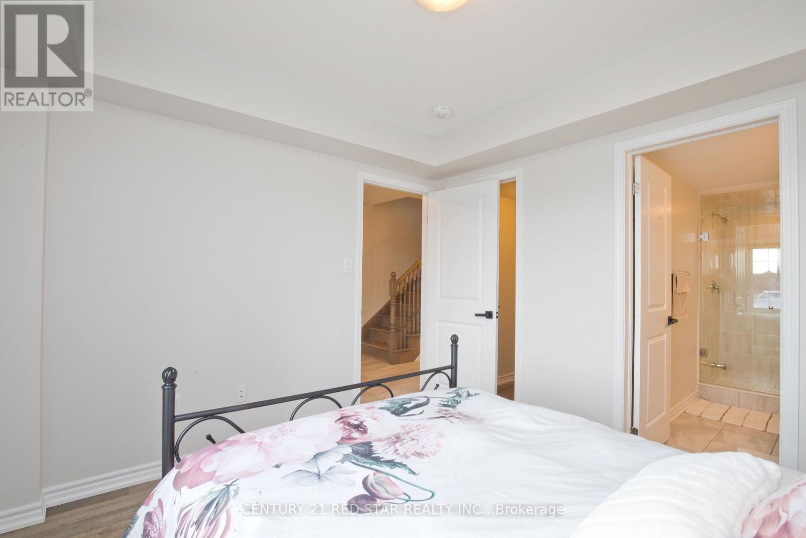 458 Remembrance Road, Brampton (Northwest Brampton), Ontario  L7A 5E1 - Photo 11 - W12982864