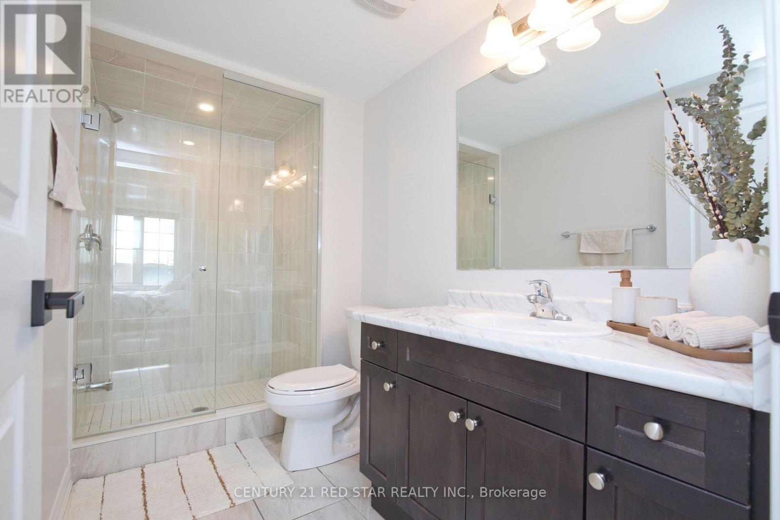 458 Remembrance Road, Brampton (Northwest Brampton), Ontario  L7A 5E1 - Photo 13 - W12982864