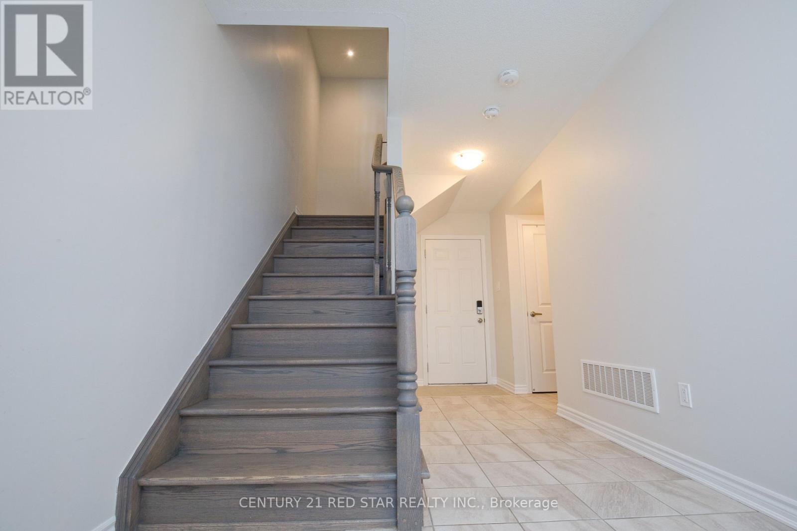 458 Remembrance Road, Brampton (Northwest Brampton), Ontario  L7A 5E1 - Photo 15 - W12982864