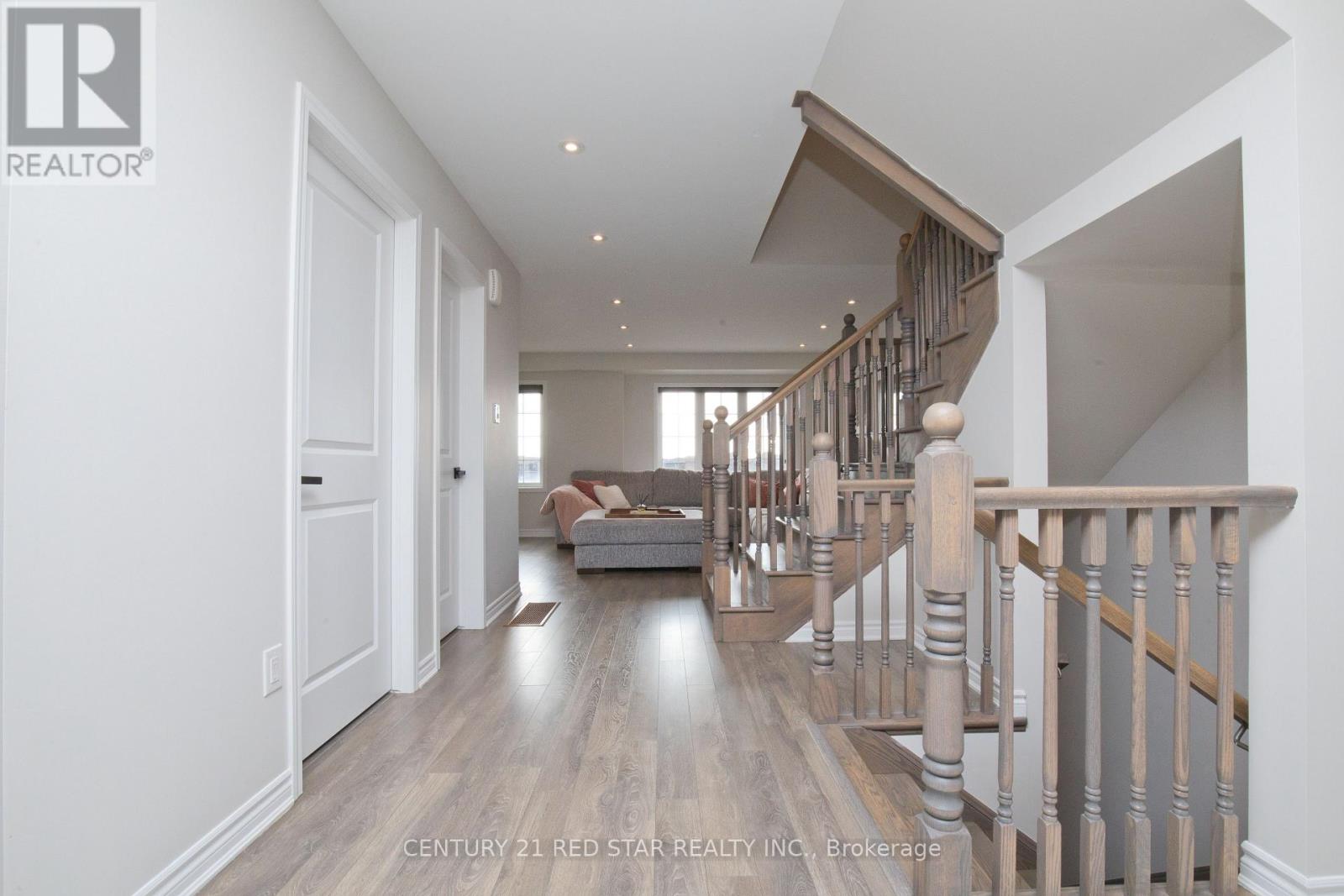 458 Remembrance Road, Brampton (Northwest Brampton), Ontario  L7A 5E1 - Photo 17 - W12982864