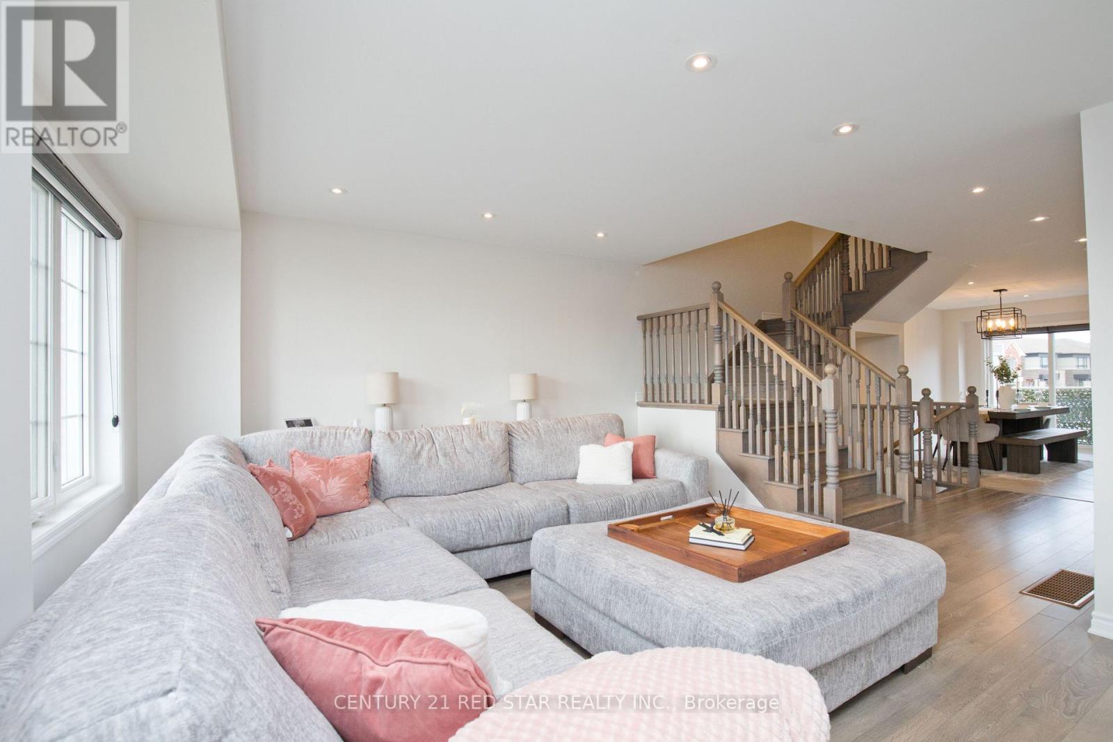 458 Remembrance Road, Brampton (Northwest Brampton), Ontario  L7A 5E1 - Photo 19 - W12982864