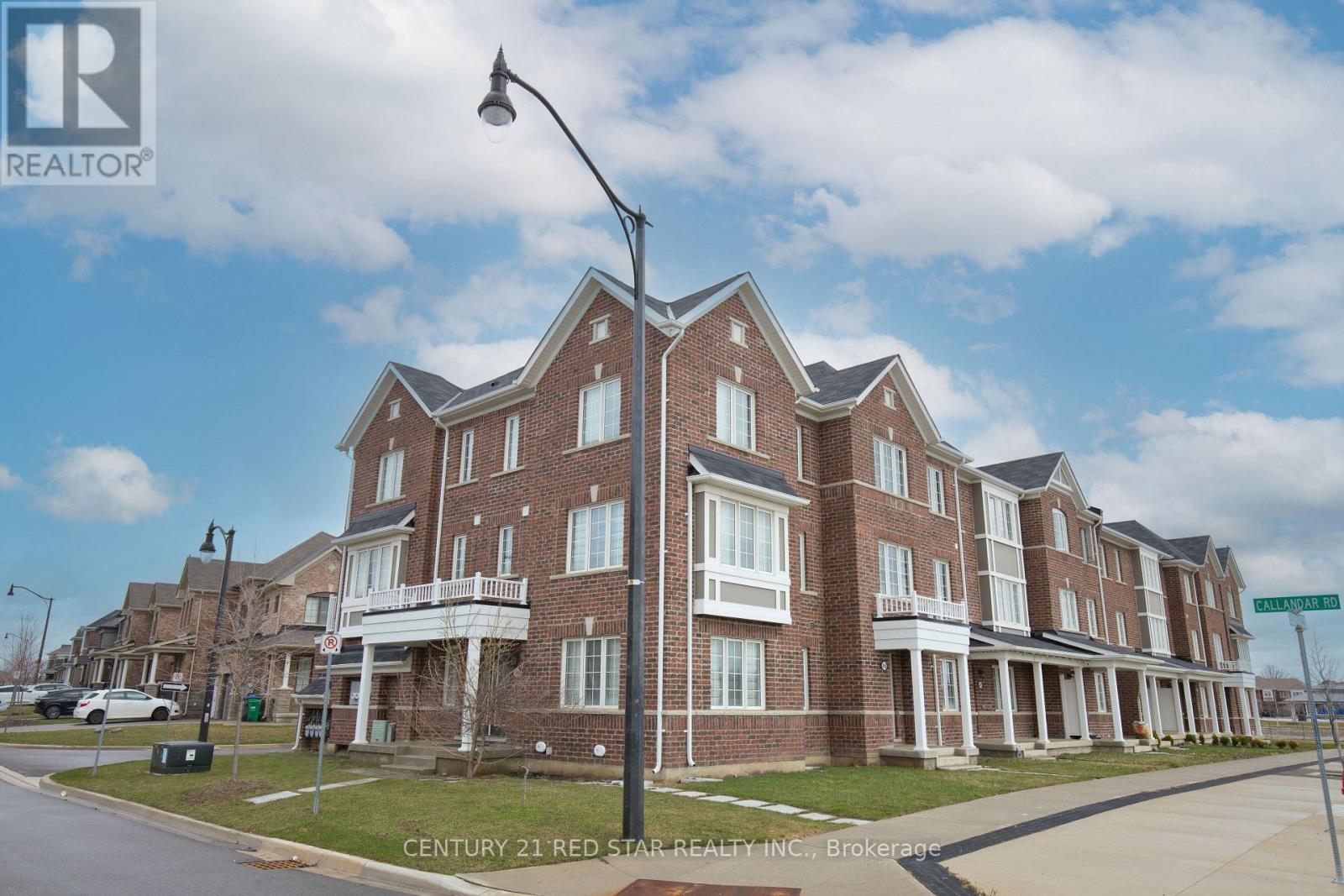 458 Remembrance Road, Brampton (Northwest Brampton), Ontario  L7A 5E1 - Photo 3 - W12982864