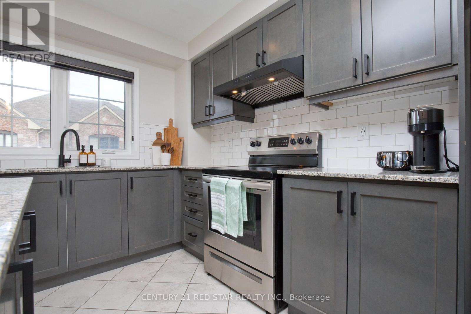 458 Remembrance Road, Brampton (Northwest Brampton), Ontario  L7A 5E1 - Photo 30 - W12982864