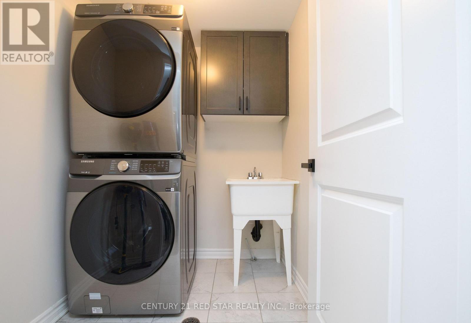 458 Remembrance Road, Brampton (Northwest Brampton), Ontario  L7A 5E1 - Photo 33 - W12982864