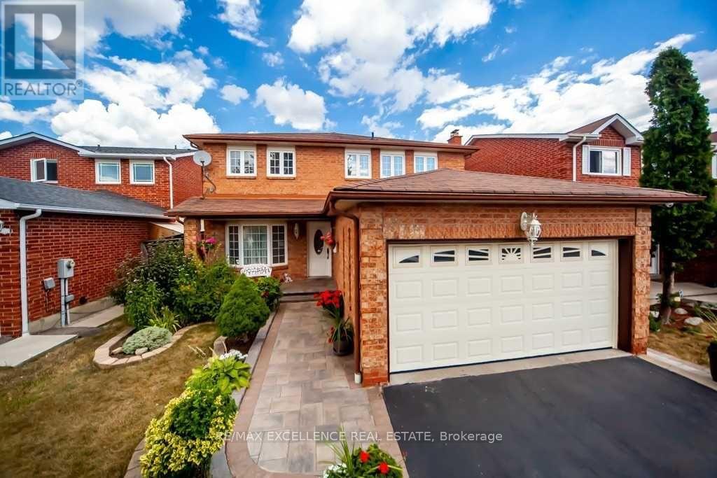 30 BALLYCASTLE CRESCENT, Brampton, Ontario
