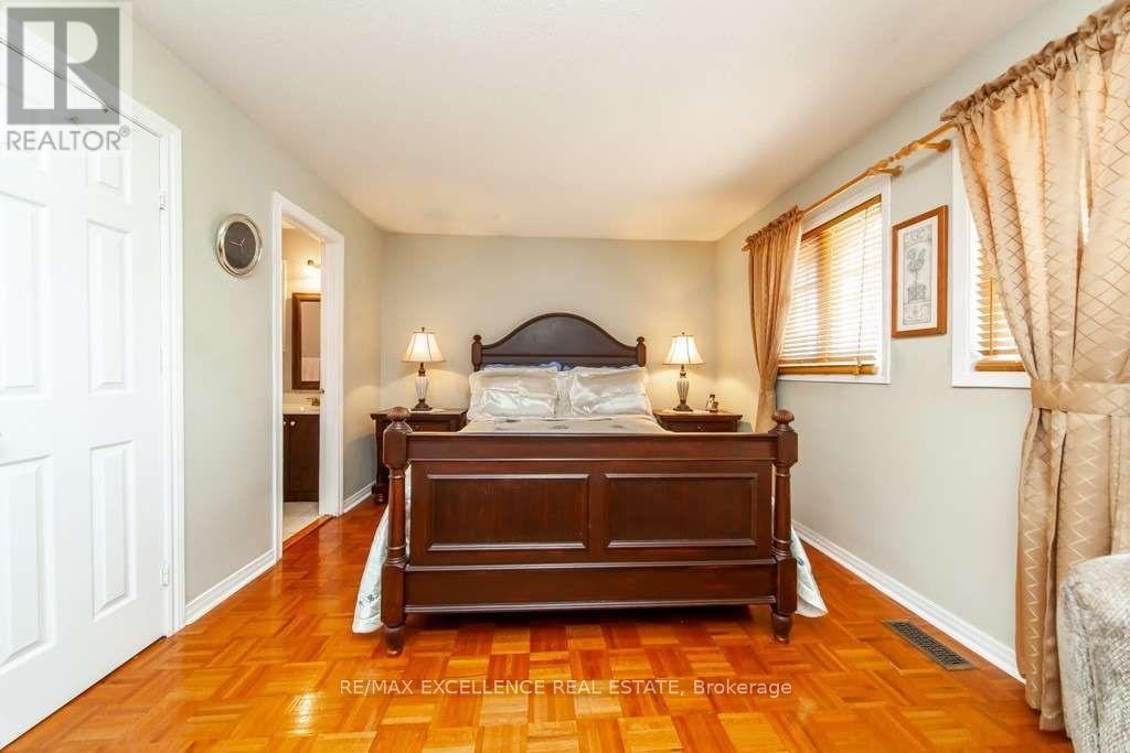 30 Ballycastle Crescent, Brampton, Ontario  L6Z 2T6 - Photo 15 - W12982874