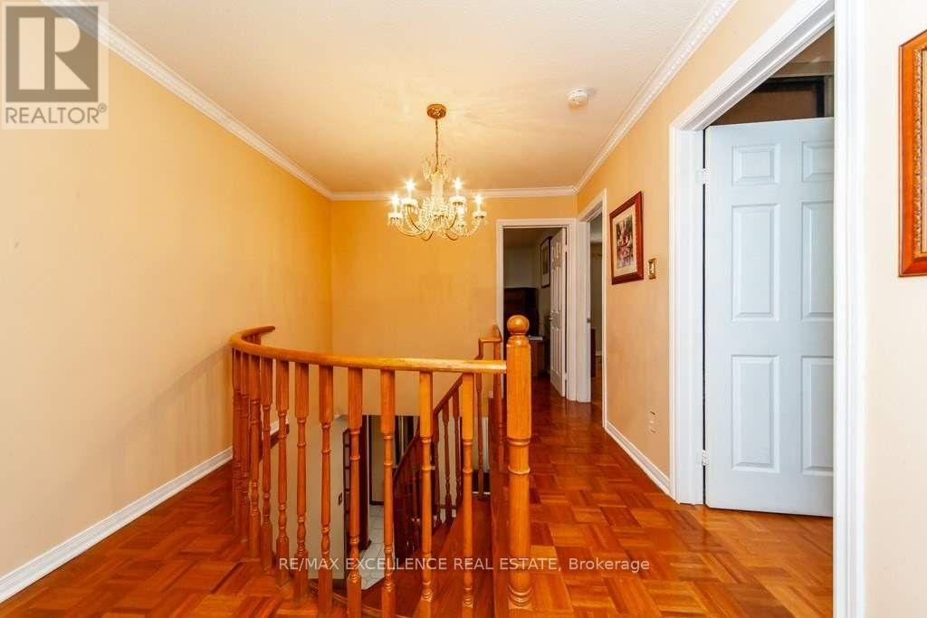 30 Ballycastle Crescent, Brampton, Ontario  L6Z 2T6 - Photo 18 - W12982874