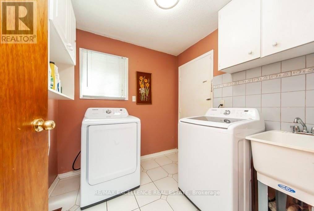 30 Ballycastle Crescent, Brampton, Ontario  L6Z 2T6 - Photo 19 - W12982874