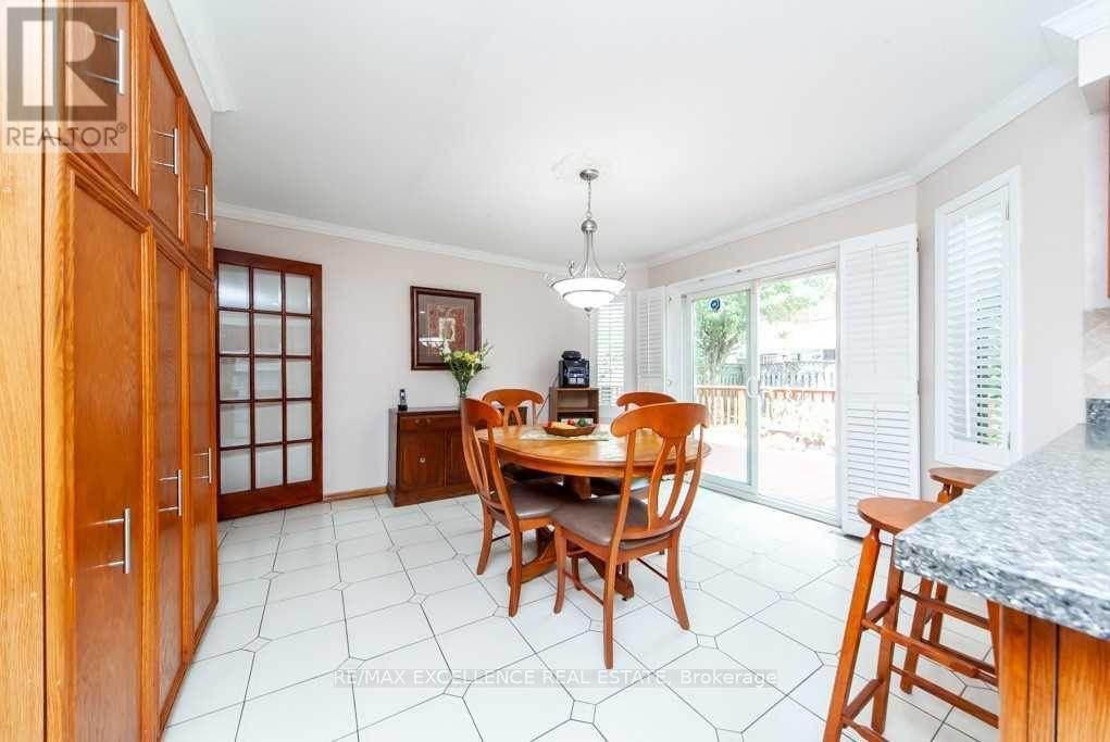 30 Ballycastle Crescent, Brampton, Ontario  L6Z 2T6 - Photo 23 - W12982874