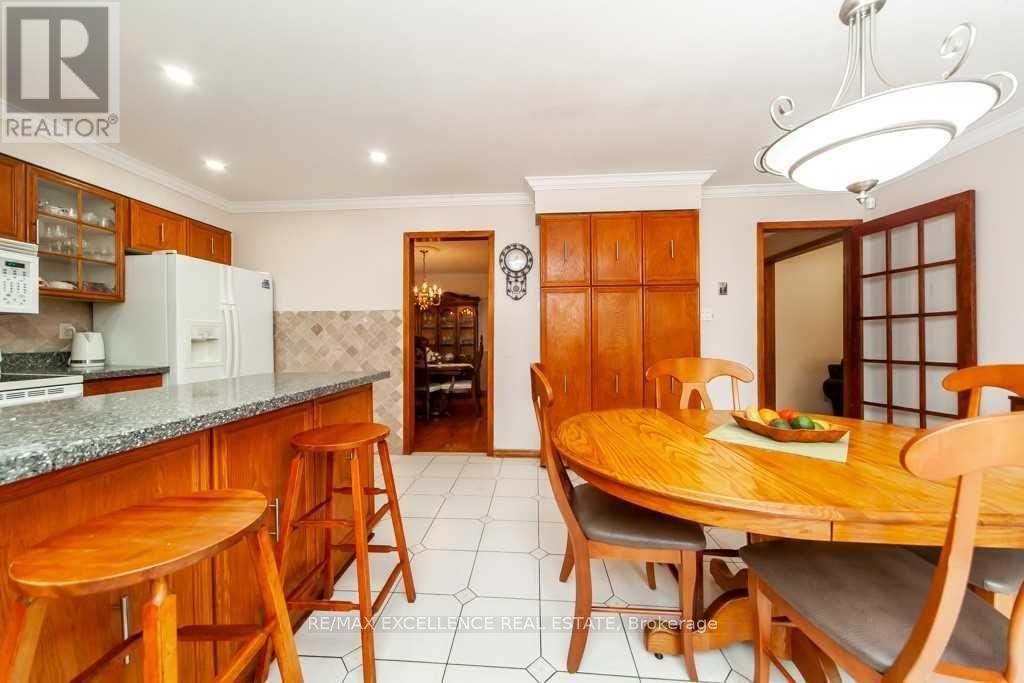 30 Ballycastle Crescent, Brampton, Ontario  L6Z 2T6 - Photo 27 - W12982874