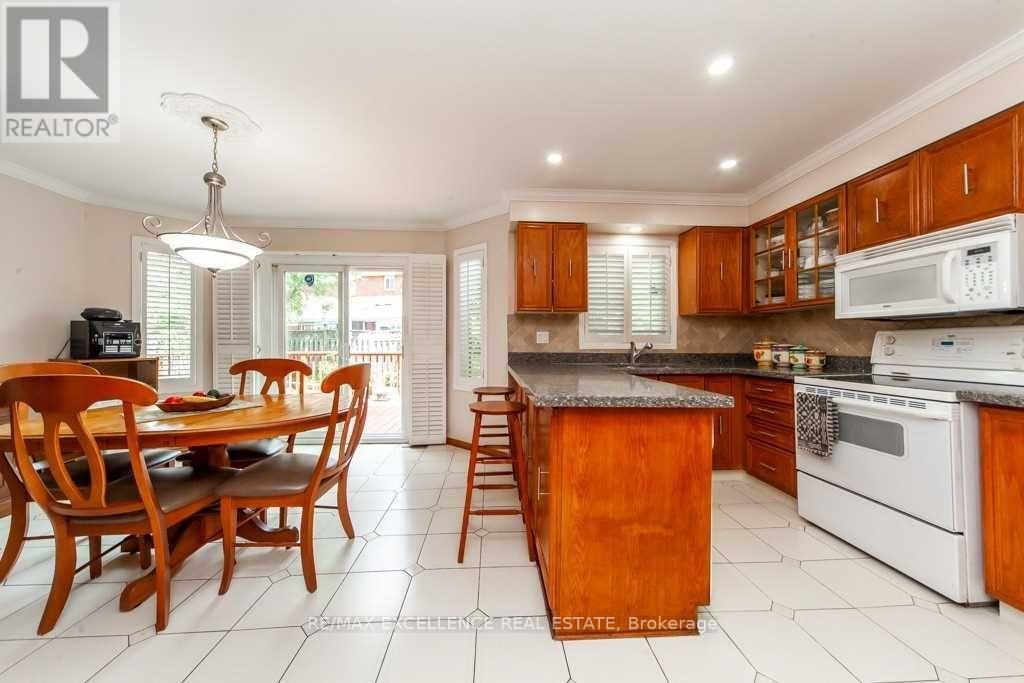 30 Ballycastle Crescent, Brampton, Ontario  L6Z 2T6 - Photo 29 - W12982874