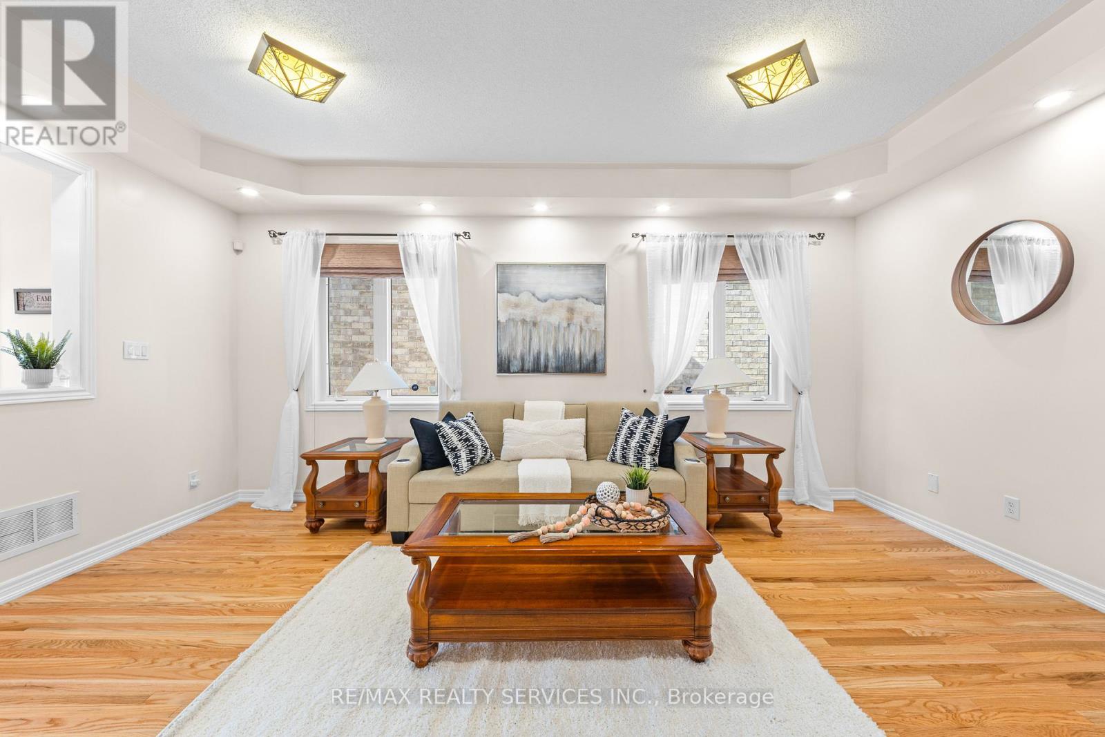 20 Strathdale Road, Brampton, Ontario  L6P 2Y1 - Photo 10 - W12982898