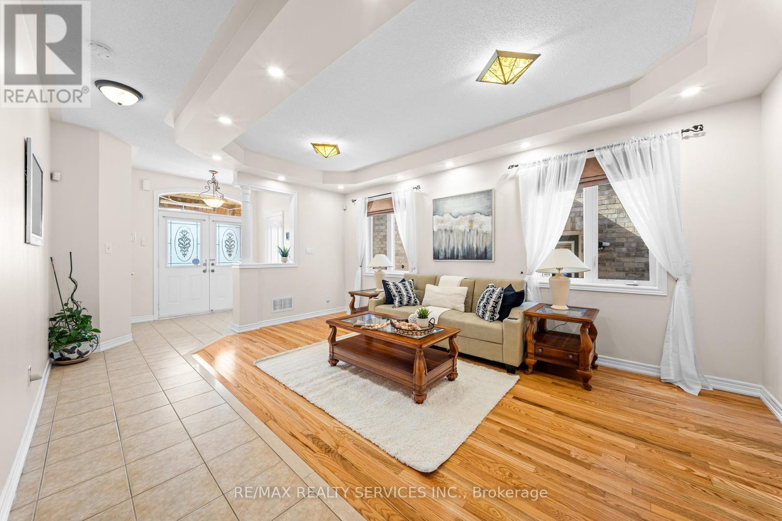 20 Strathdale Road, Brampton, Ontario  L6P 2Y1 - Photo 11 - W12982898