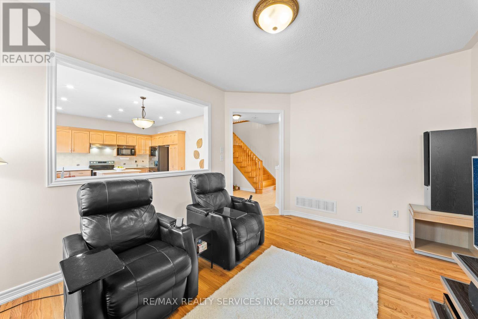 20 Strathdale Road, Brampton, Ontario  L6P 2Y1 - Photo 17 - W12982898