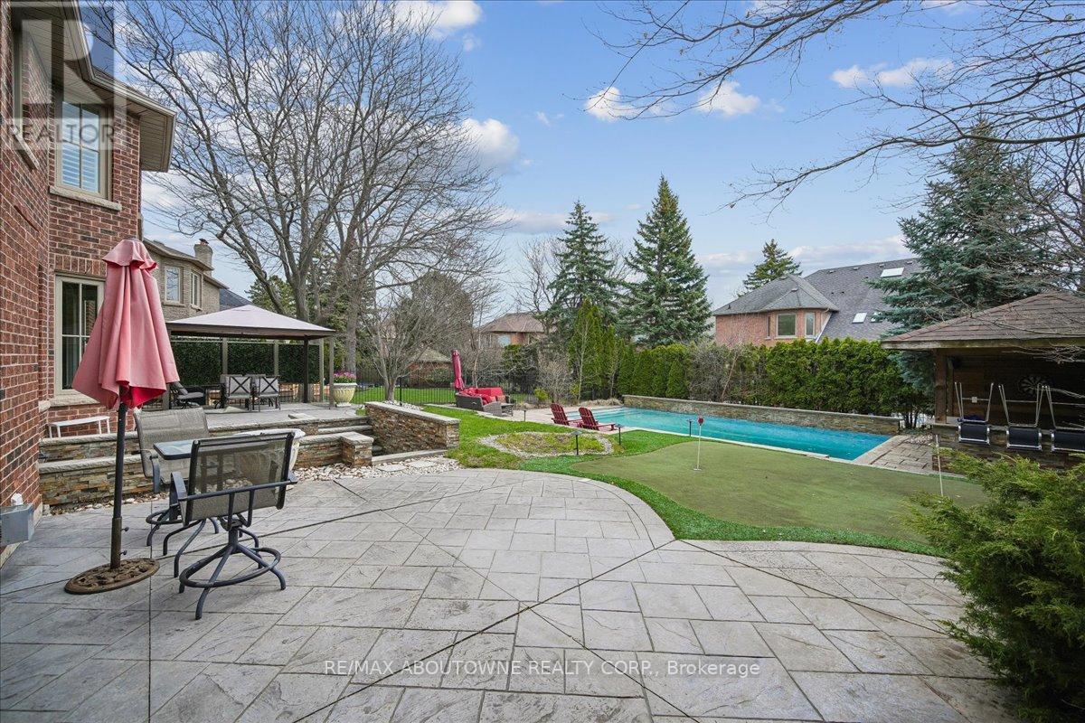 1494 The Links Drive, Oakville, Ontario  L6M 2P2 - Photo 36 - W12982924