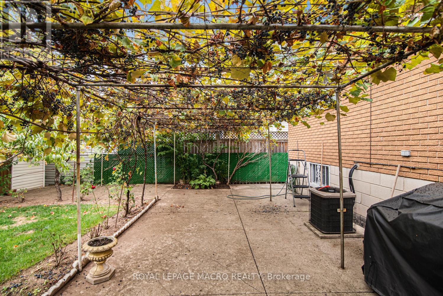 31 Adair Avenue N, Hamilton, Ontario  L8H 6A5 - Photo 40 - X12981288