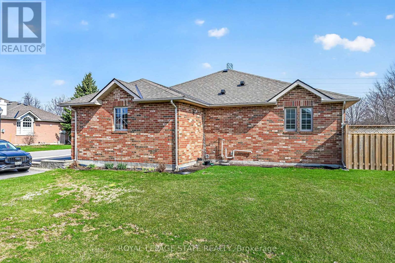 63 - 16 Northernbreeze Street, Hamilton, Ontario  L0R 1W0 - Photo 33 - X12982880