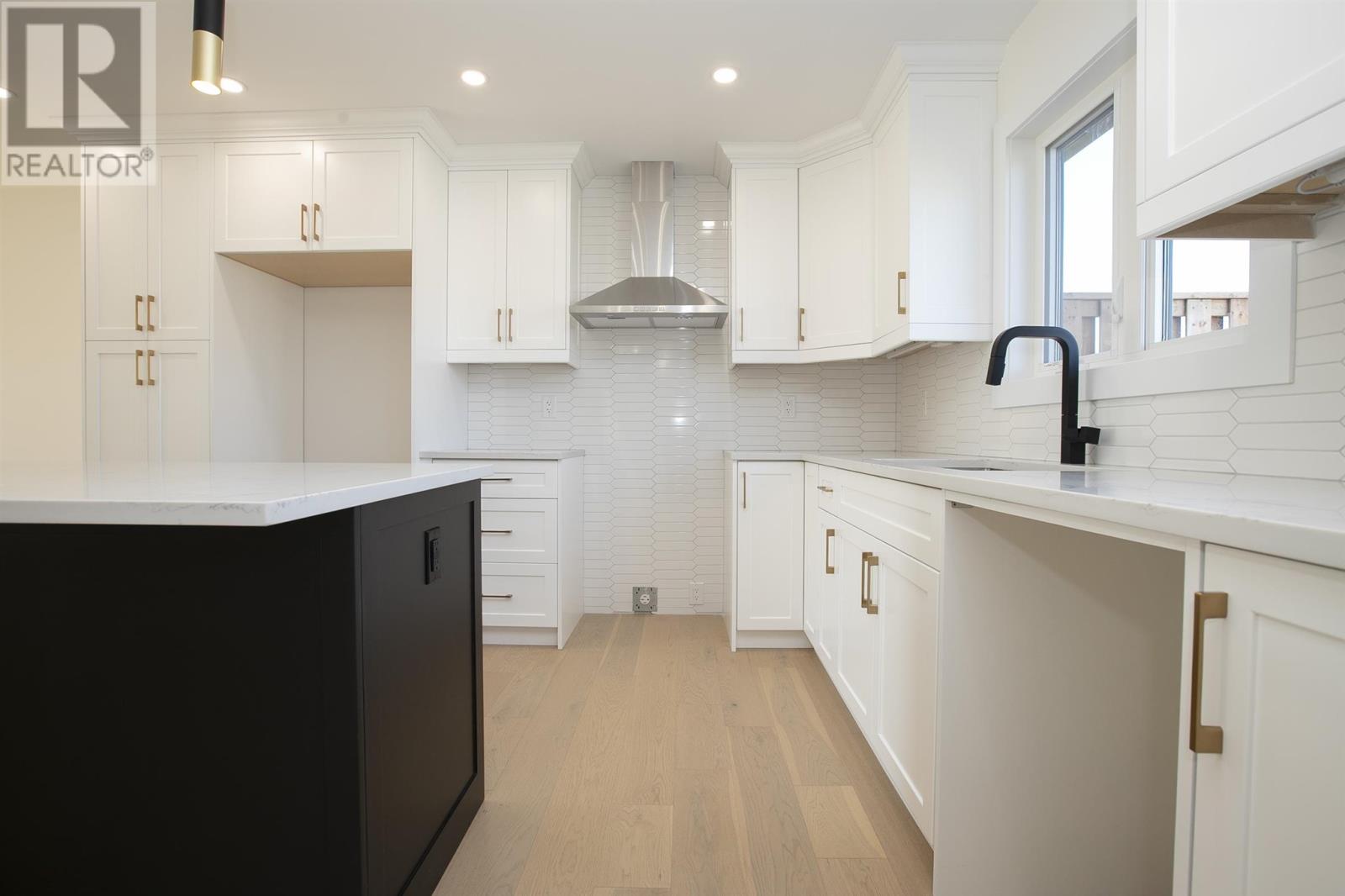 28 Noah Dr, Sault Ste. Marie, Ontario  P6C 6E6 - Photo 21 - SM260118