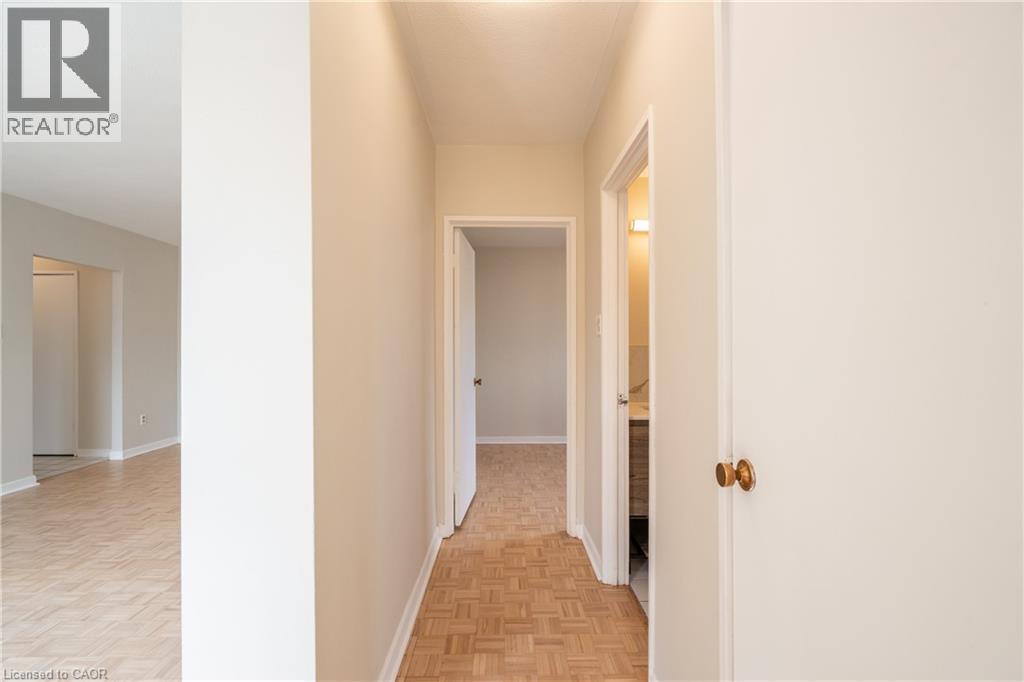 2433 First Street Unit# 9, Burlington, Ontario  L7R 1C7 - Photo 28 - 40819576