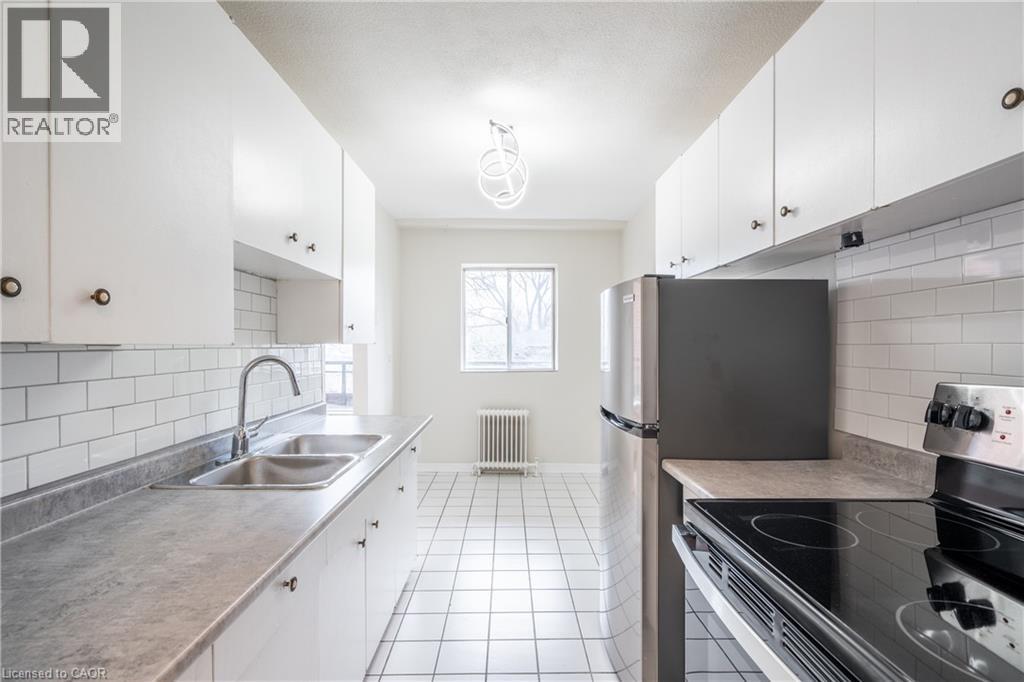 2433 First Street Unit# 9, Burlington, Ontario  L7R 1C7 - Photo 9 - 40819576