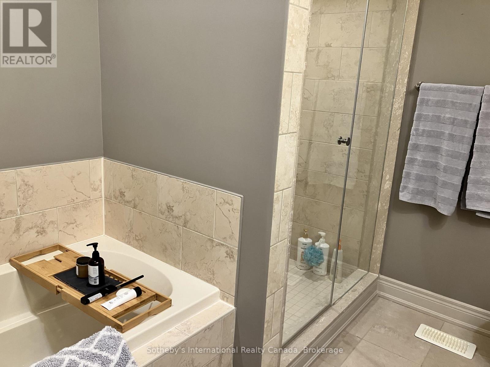 103 Barton Boulevard, Blue Mountains, Ontario N0H 1J0 - Photo 10 - X12983044