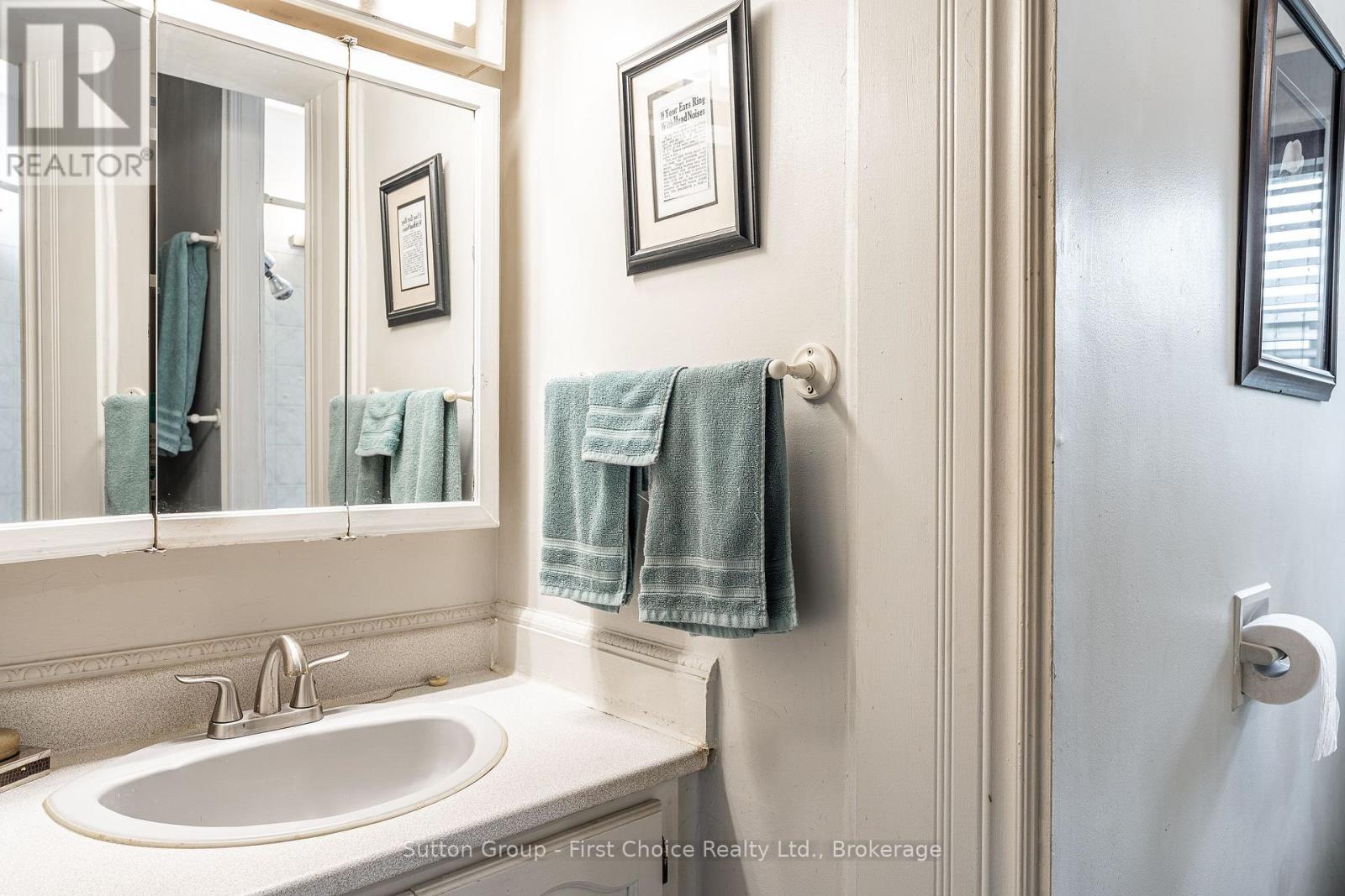 141 Perth Street, Stratford, Ontario N5A 3Y1 - Photo 27 - X12983104