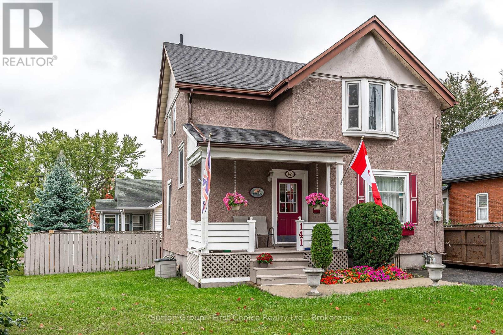 141 Perth Street, Stratford, Ontario N5A 3Y1 - Photo 3 - X12983104