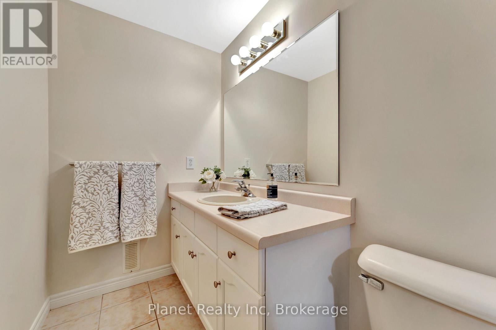 16 Winterberry Lane, Guelph, Ontario  N1G 4X7 - Photo 22 - X12983274