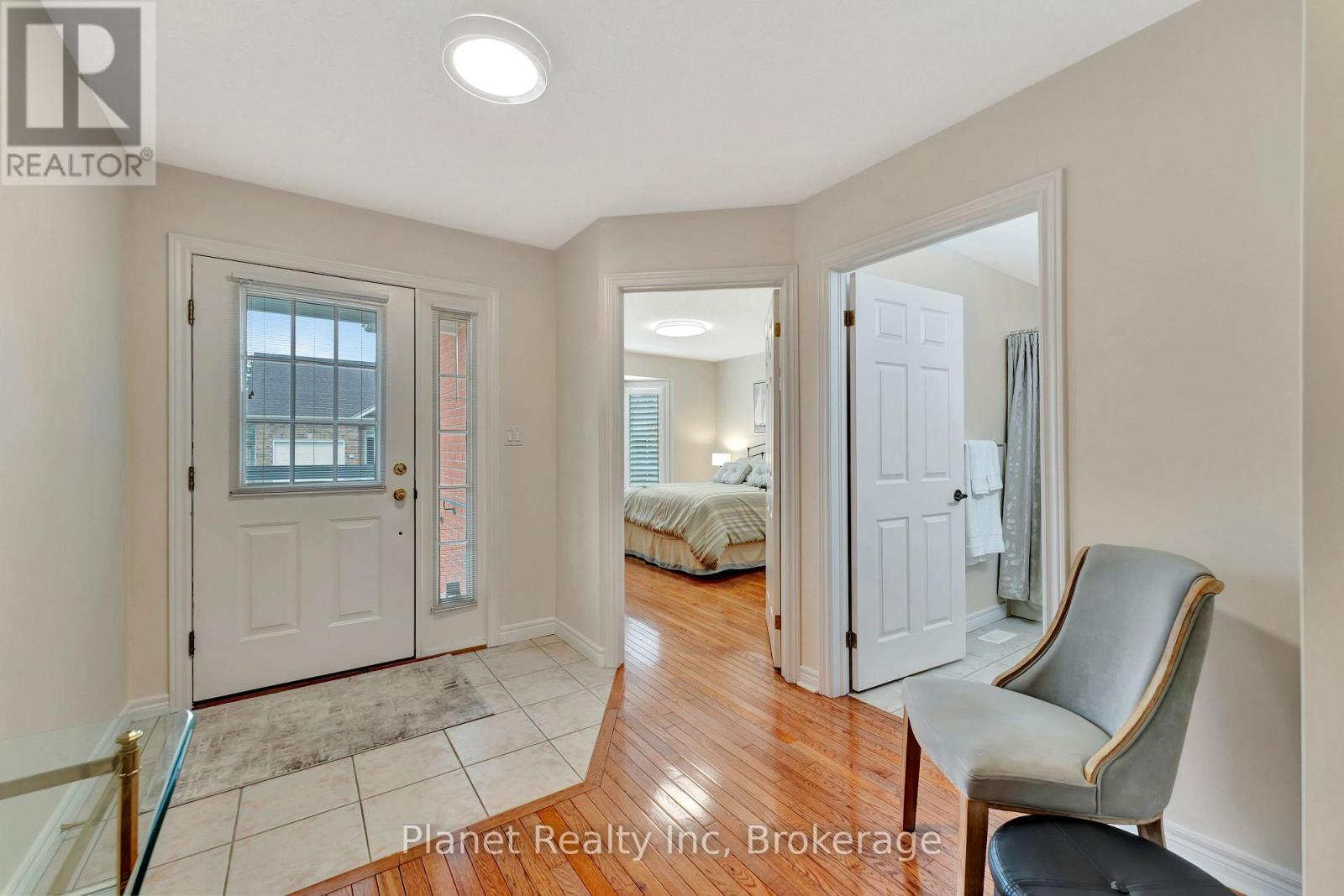 16 Winterberry Lane, Guelph, Ontario  N1G 4X7 - Photo 3 - X12983274