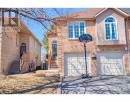 654 BARNSLEY CRESCENT, Kingston, Ontario