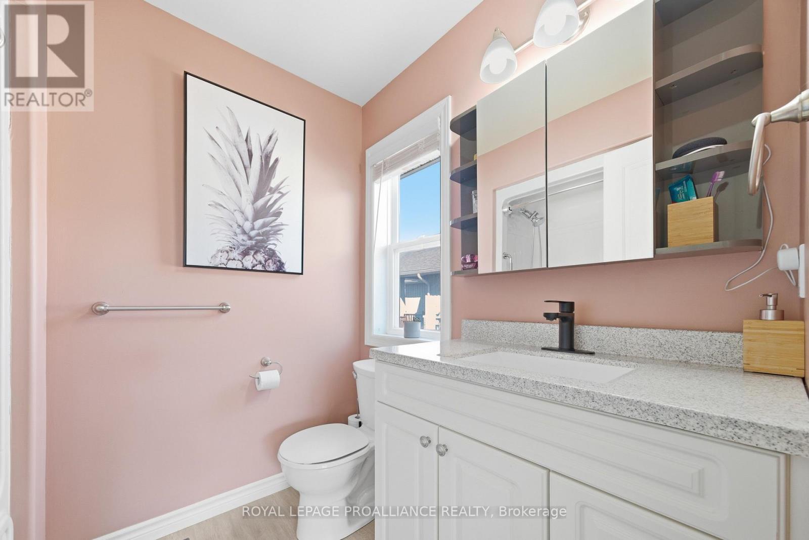 20 Chinook Street, Belleville, Ontario  K8P 0C4 - Photo 22 - X12983020