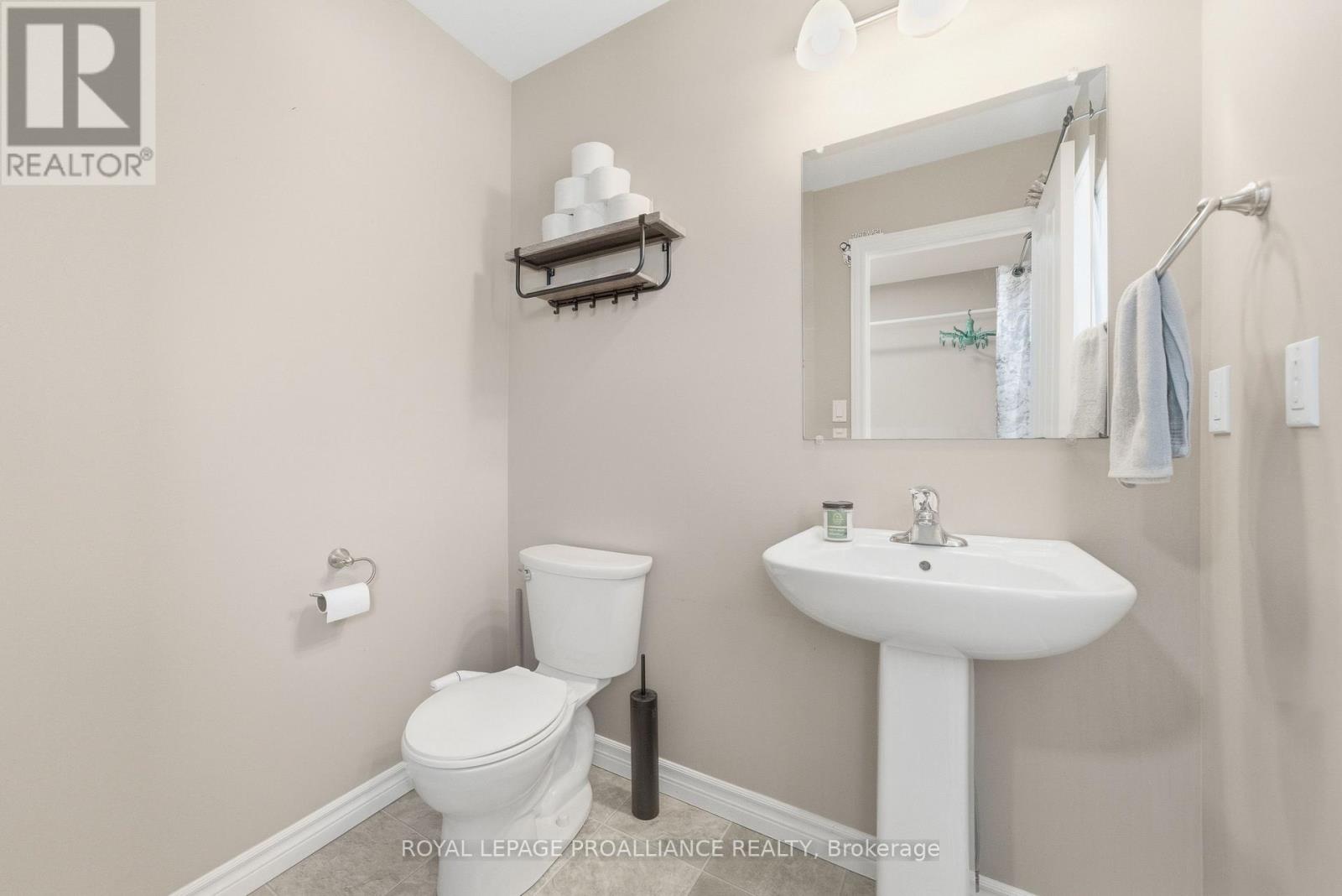 20 Chinook Street, Belleville, Ontario  K8P 0C4 - Photo 24 - X12983020